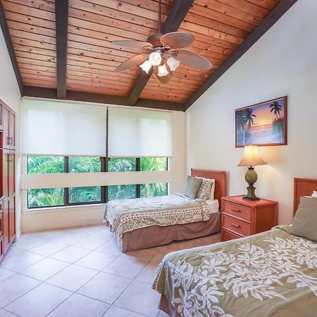 Luxurious 3 Bedroom / 2 Ba Direct Oceanfront Condo Kailua-Kona Bagian luar foto